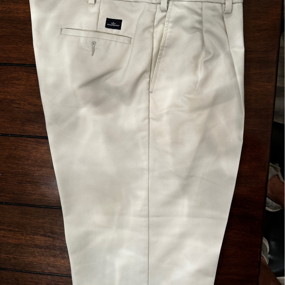Dockers pants, 36x29 in like new condition.